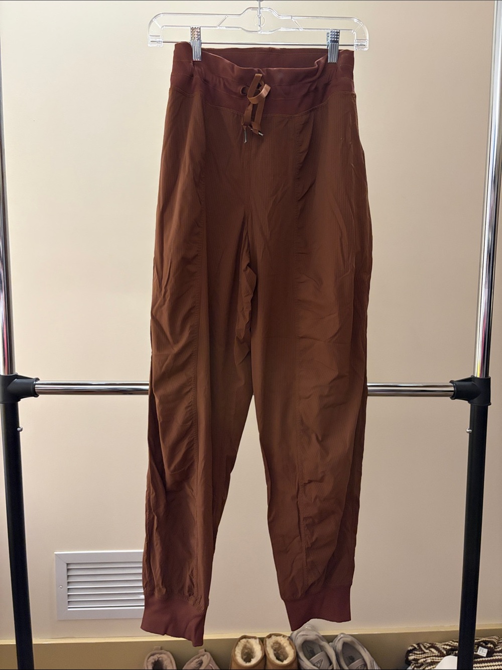 Woman’s Brown Drawstring Jogger Pants